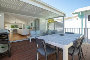 Banksia Blueys Beach